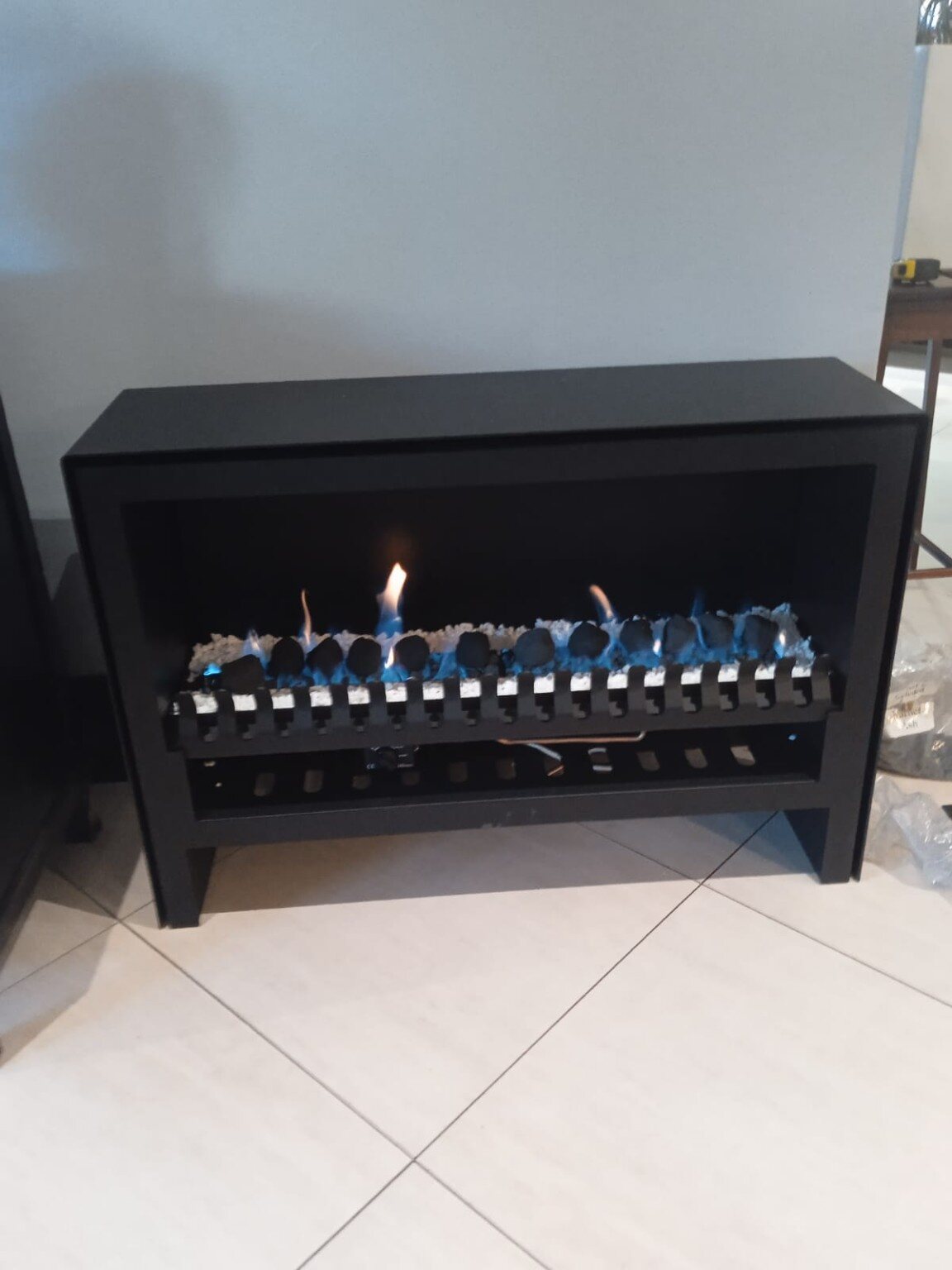 Decorative gas fireplace by Smart 1 Gas Connect